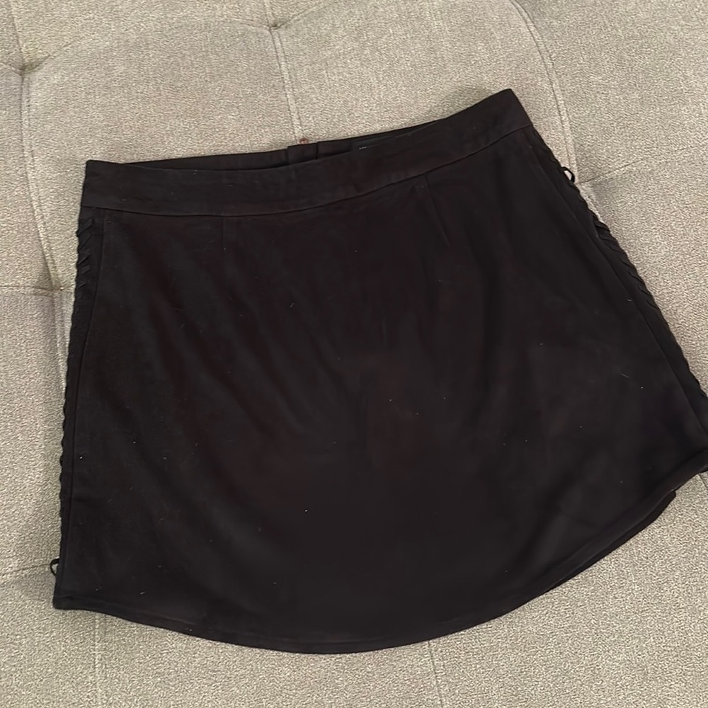 KENDALL & KYLIE BLACK SUEDE MINI SKIRT